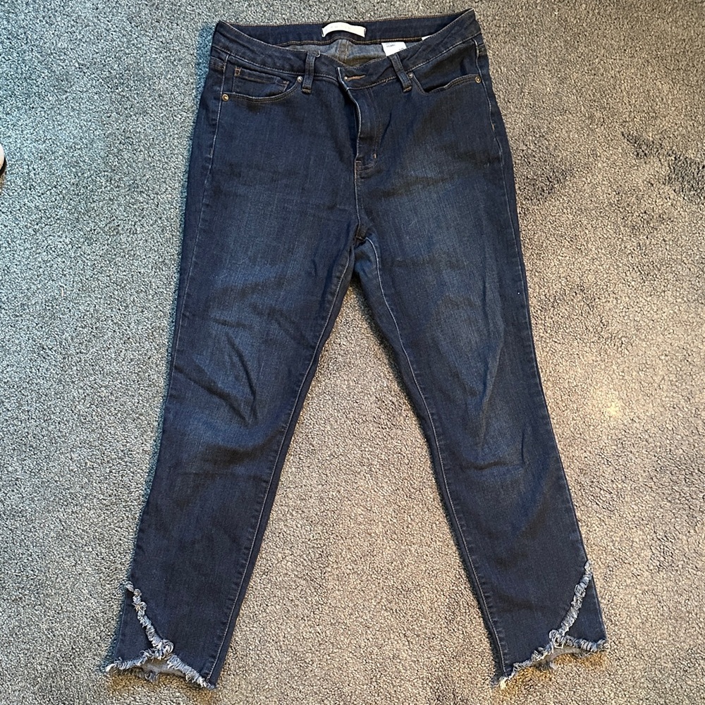 Indigo Frayed Hem Women's Cropped Jeans